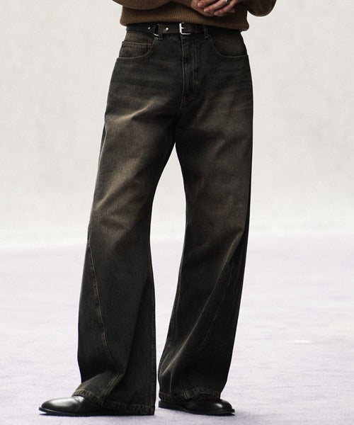 VINTAGE WASHED CURVED DENIM